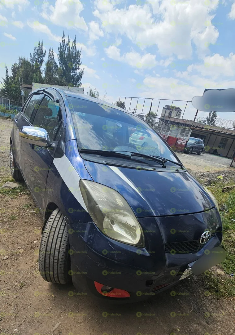 2008 Model-Toyota Yaris Compact