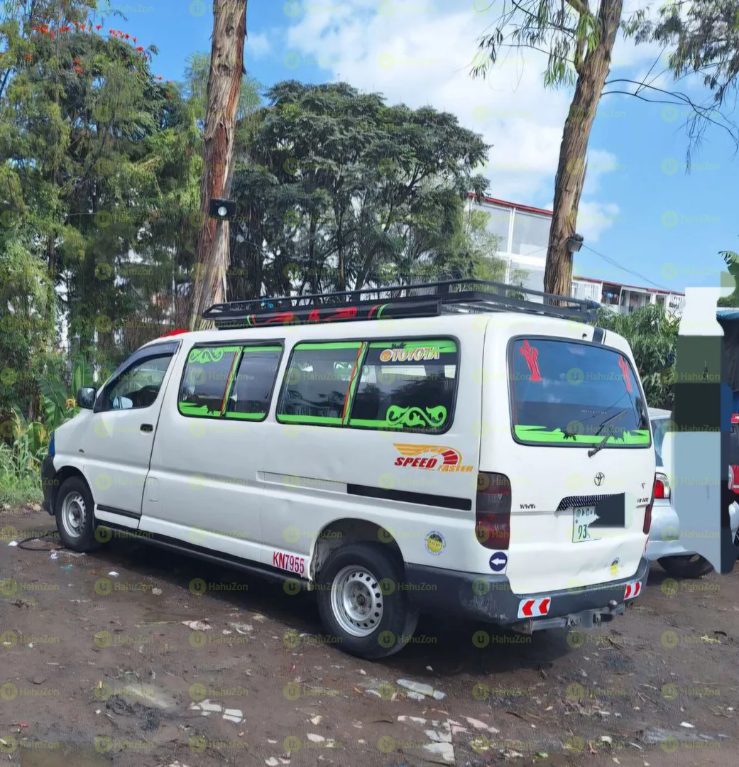2008 Model-Toyota Hiace Dolphin
