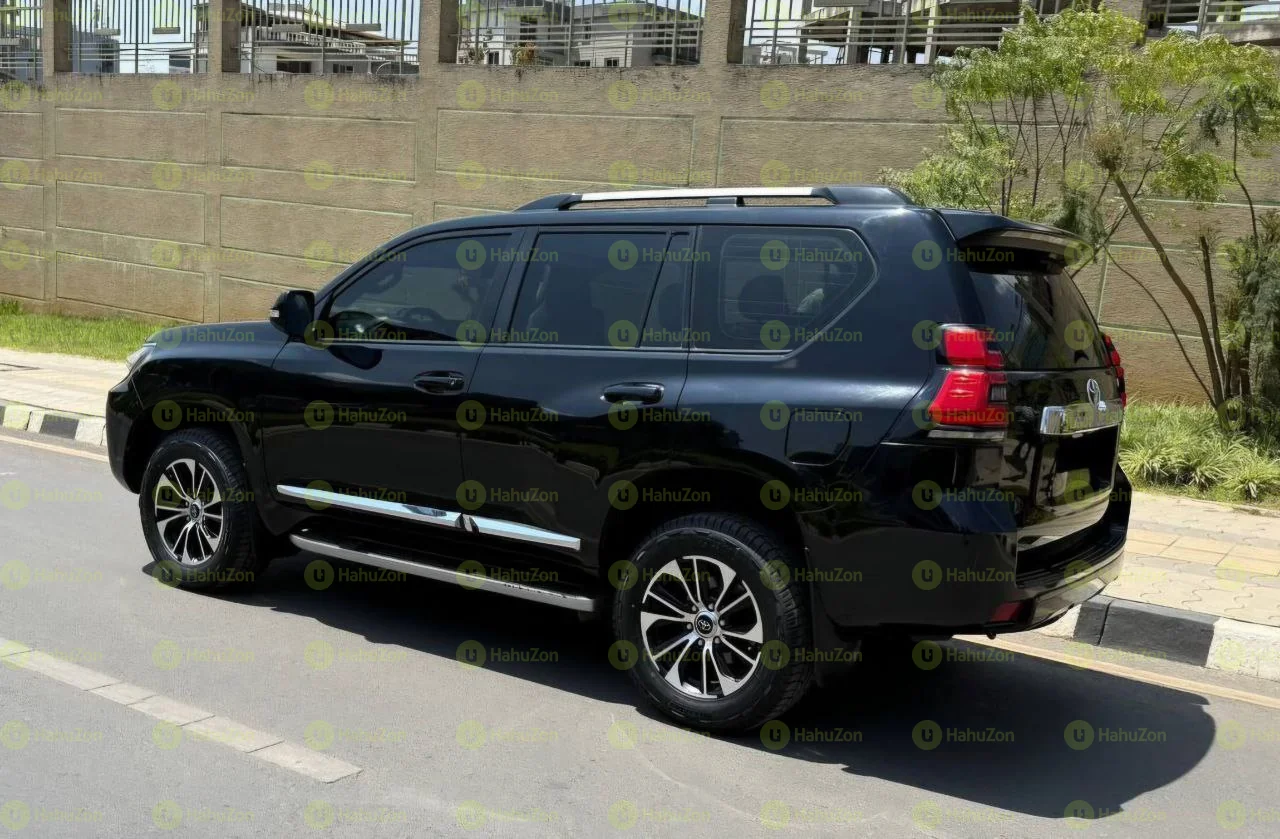 2020 Model-Toyota Land Cruiser Prado
