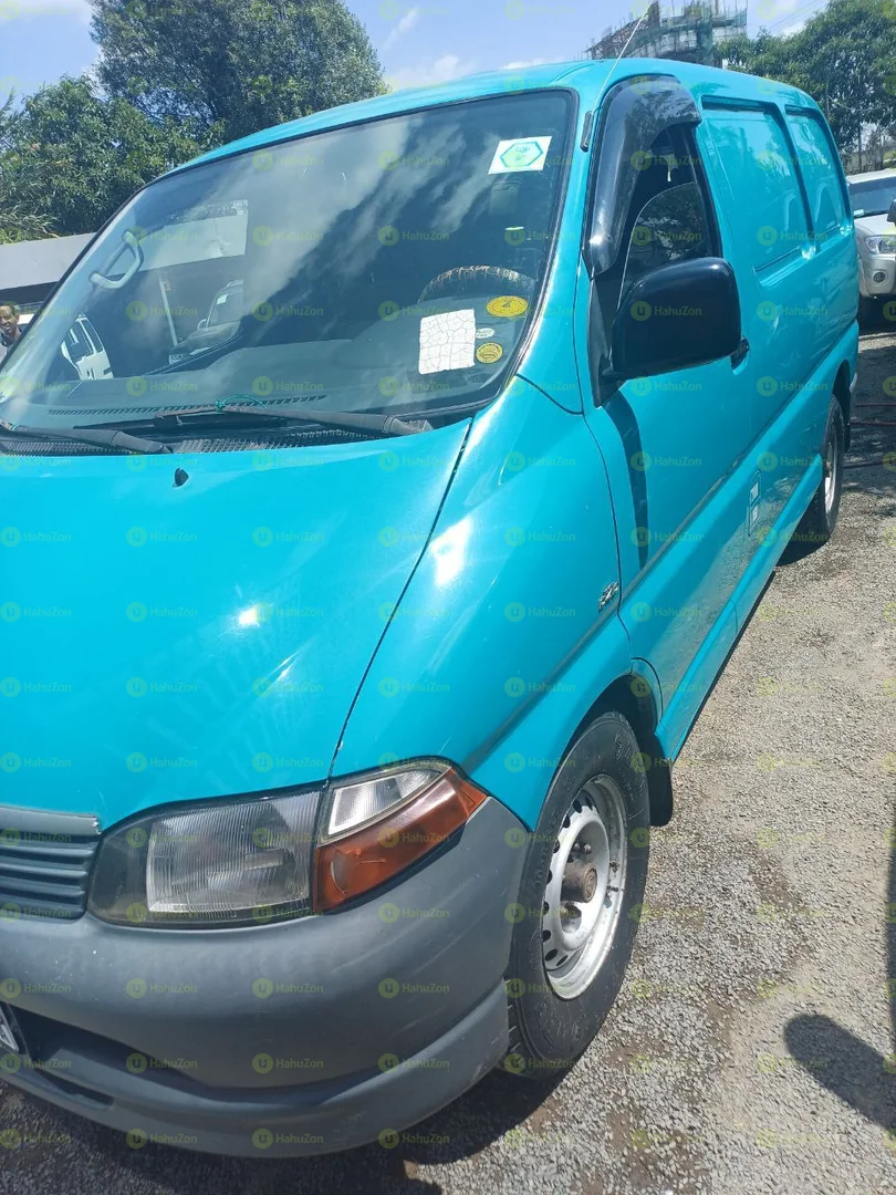 2003 Moel-Toyota Hiace Dolphin