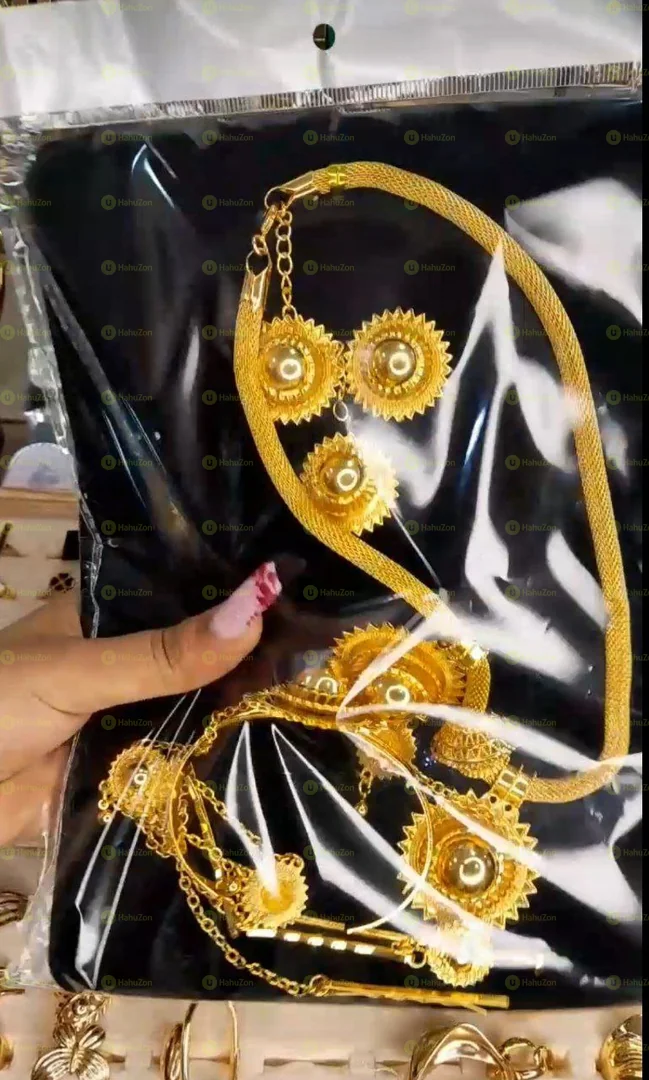 የሃበሻ ልብስ ሴት ጌጦች