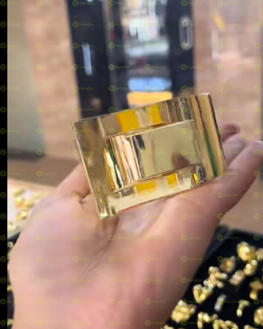 የእጅ አንባር ጌጥ