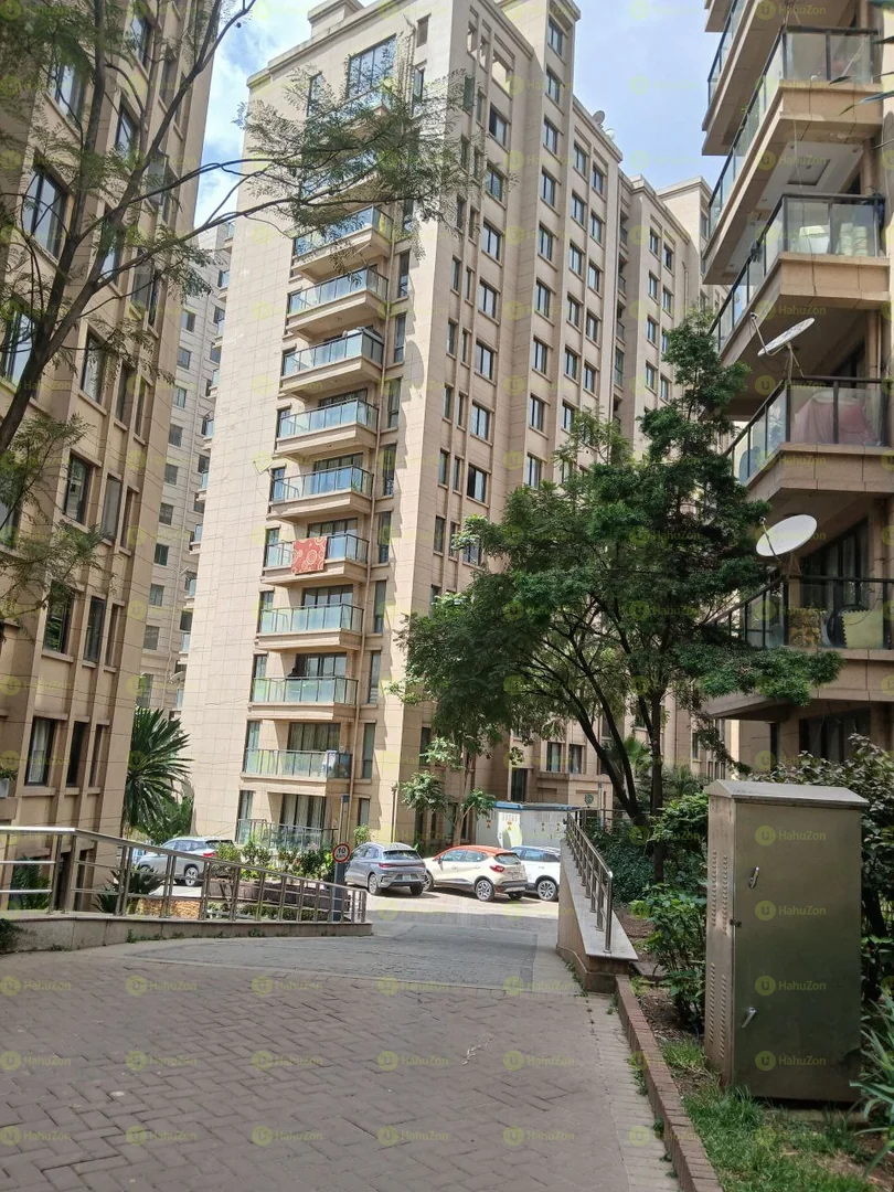 114 ካሬ የሚሸጥ አፓርትመንት በፀሃይ ሪልስቴት