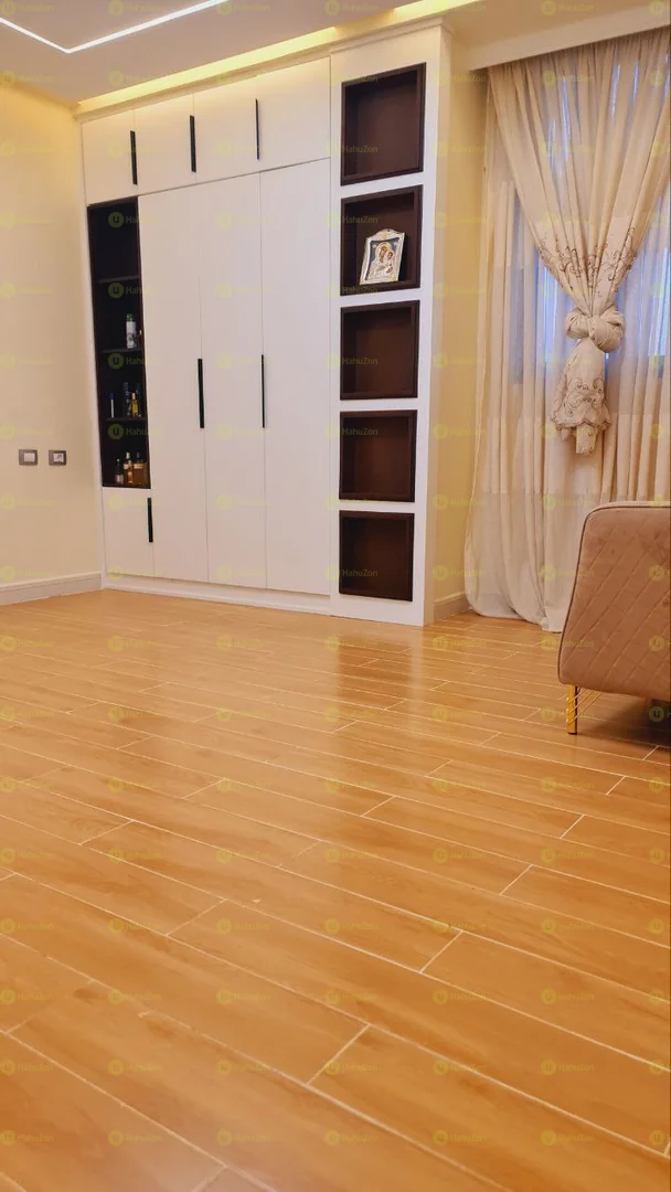 174 ካሬ የሚሸጥ አፓርትመንት ከነ ሙሉ እቃው በሰሚት