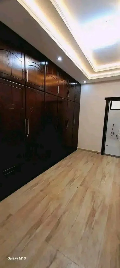 165 ካሬ የሚሸጥ G+3 ቤት በአያት