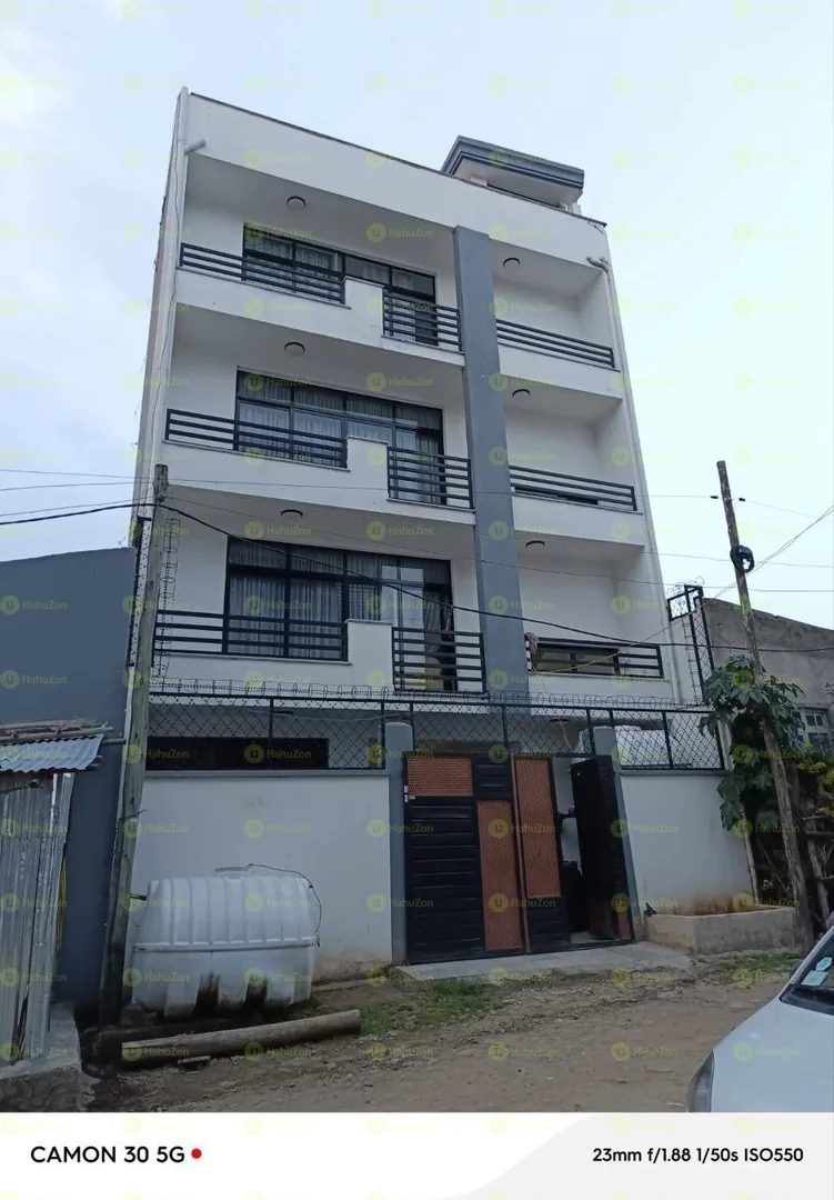 90 ካሬ የሚሸጥ G+4 ቤት በአያት ዲያስፖራ ሰፈር