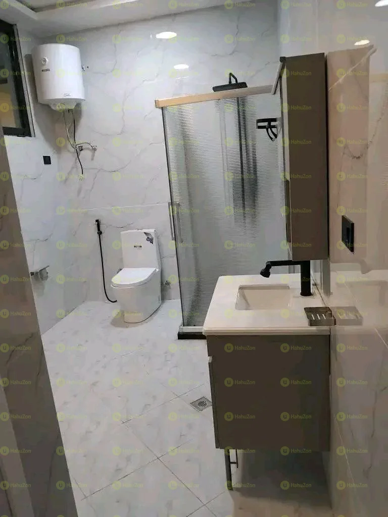 250 ካሬ የሚሸጥ G+2  ቤት በአያት ዞን