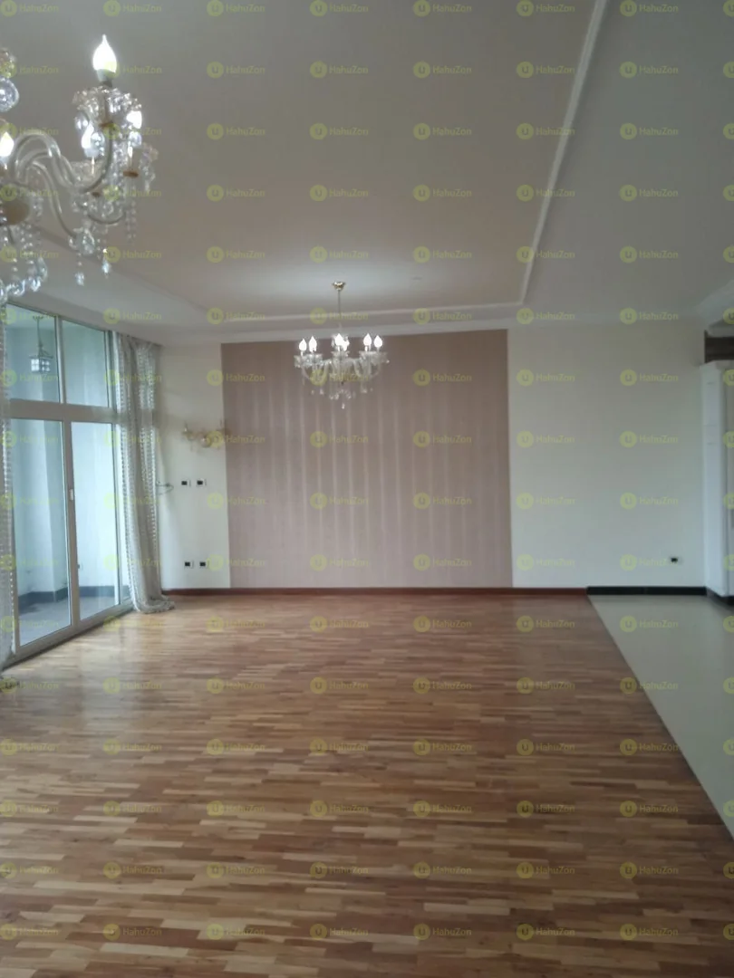 250 ካሬ የሚሸጥ G+2 ቤት በአያት