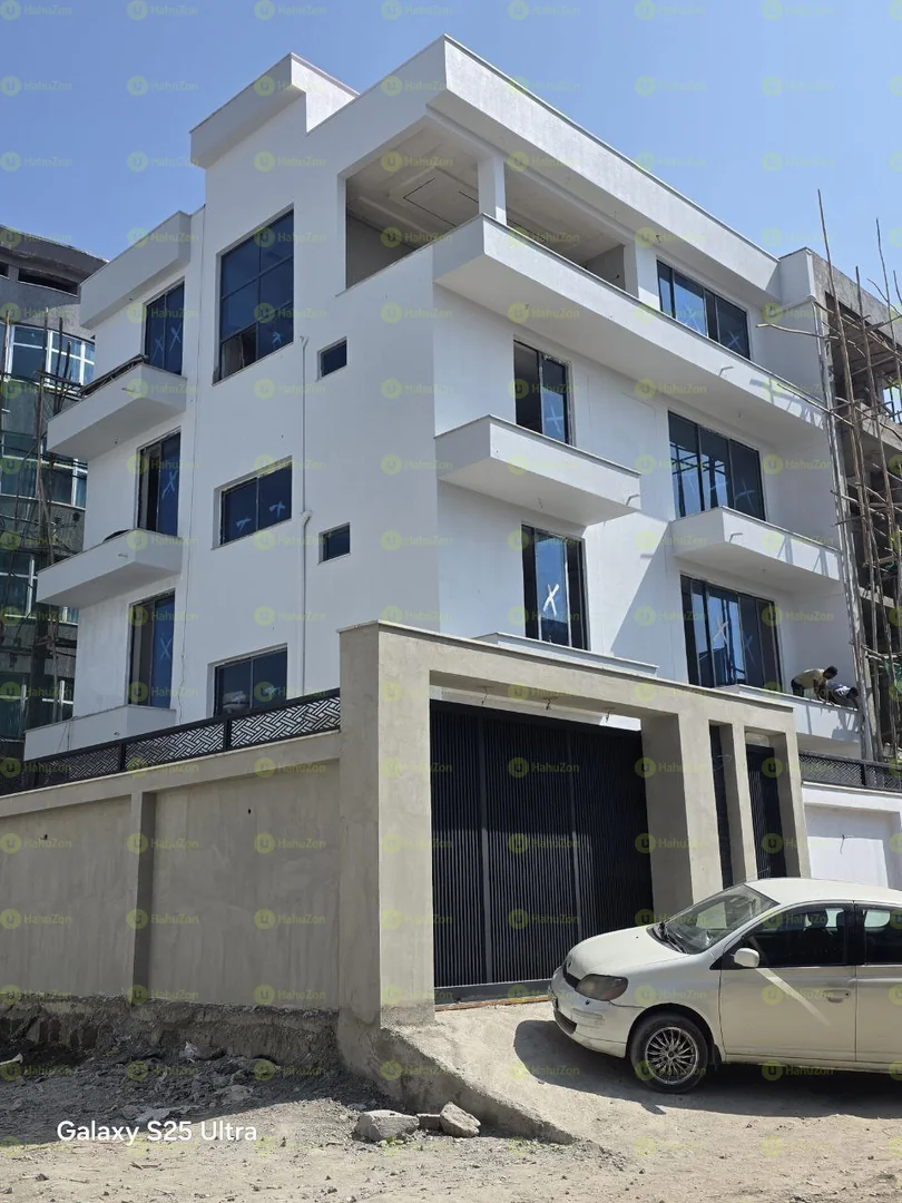 275 ካሬ የሚሸጥ G+3 ቤት በሰሚት ፍየል ቤት