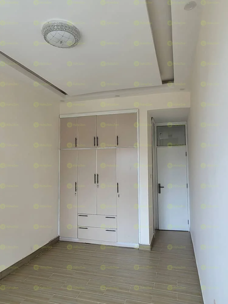 200 ካሬ የሚሸጥ ቪላ ቤት በሰሚት