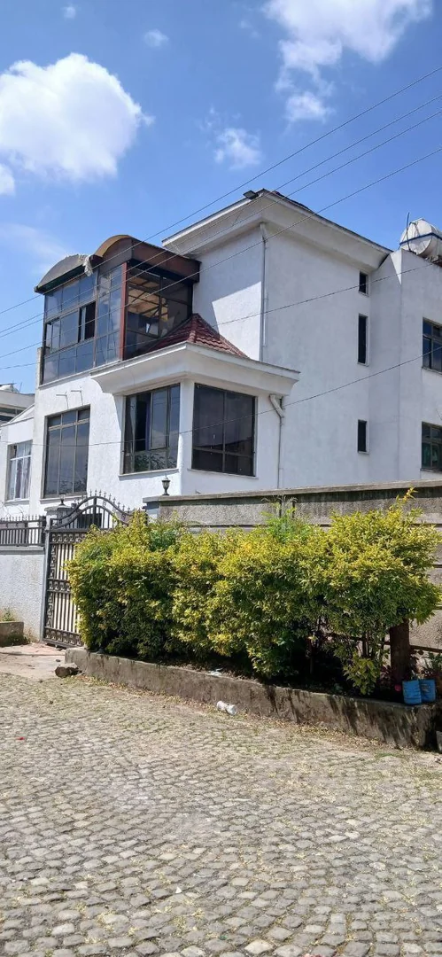 175 ካሬ የሚሸጥ G+1 ቤት በፊጋ