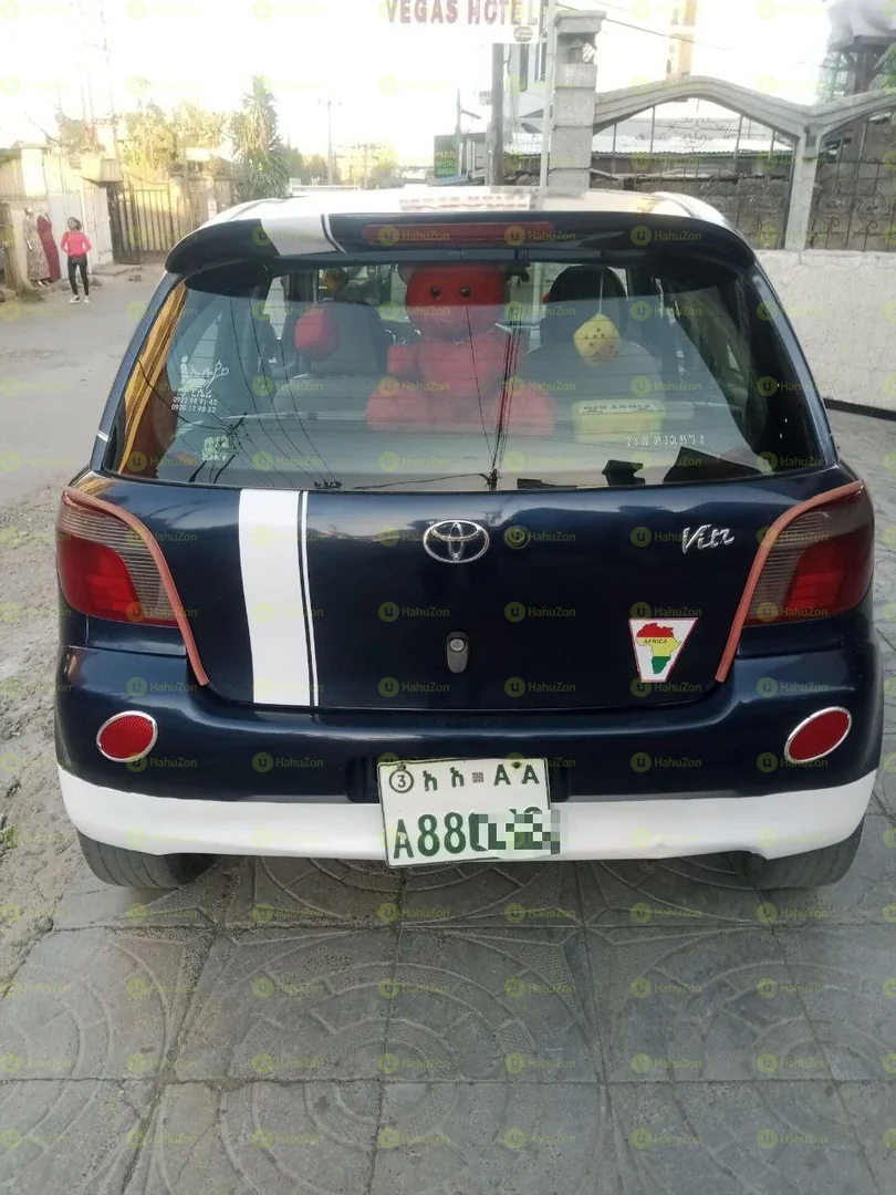 2000 Model-Toyota Vitz