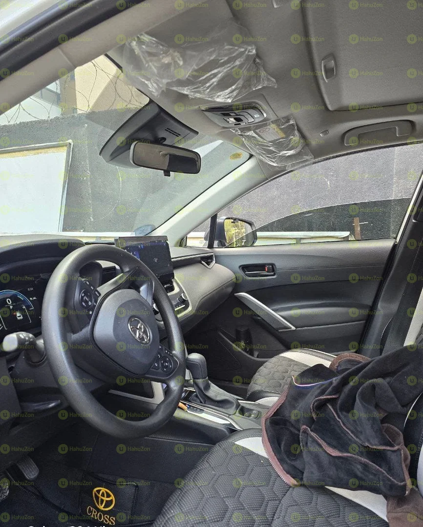 2023 Model-Toyota Corolla Cross Hybrid