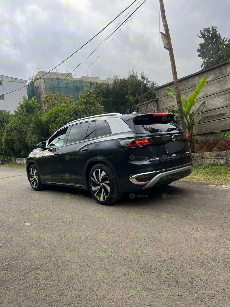 2022 Model-Volkswagen ID 6 Pure Plus