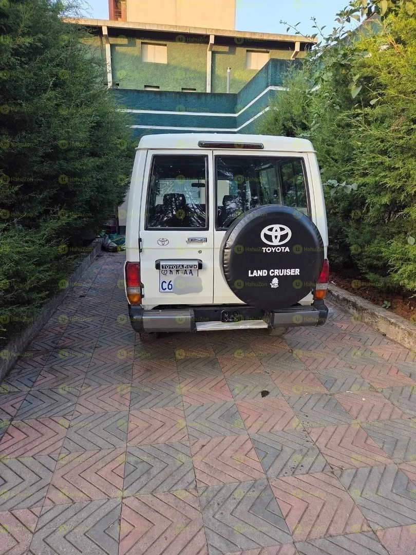 20156 Model-Toyota Logebize