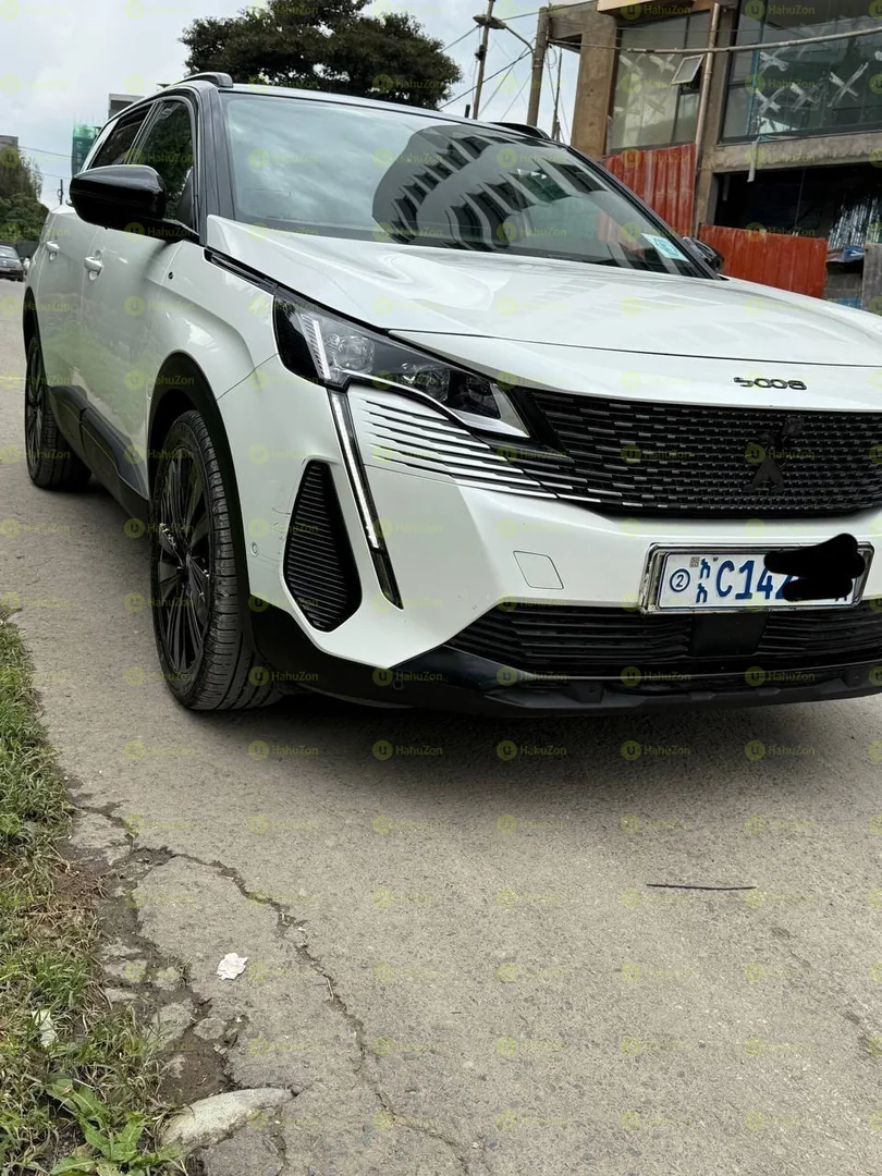 2022 Model-Peugeot 5008 GT Line