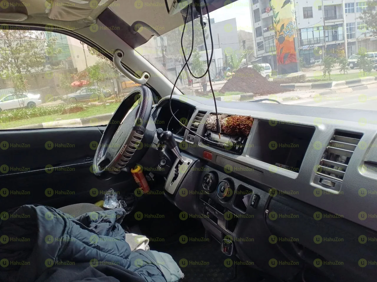 2012 Model-Toyota Highroof