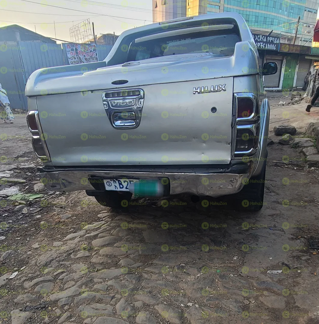 2015 Model-Toyota Hilux Double Cub