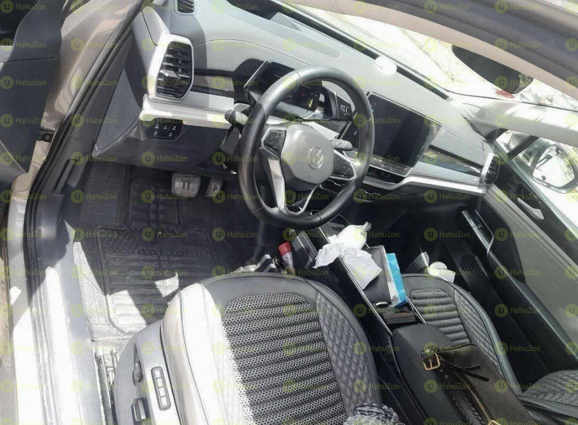 2022 Model-Volkswagen ID.6 Crozz Pro