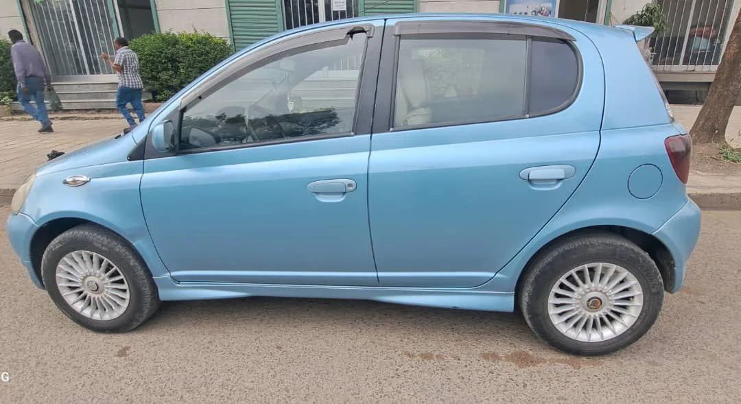 2001 Model-Toyota Vitz