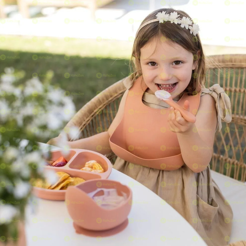 ከሲልከን የህጻናት መመገቢያ