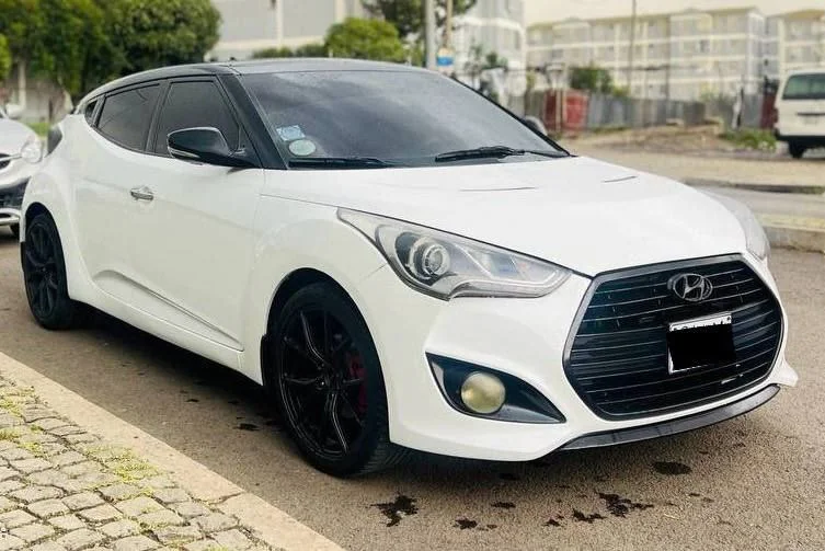 2012 Model-Hyundai Veloster