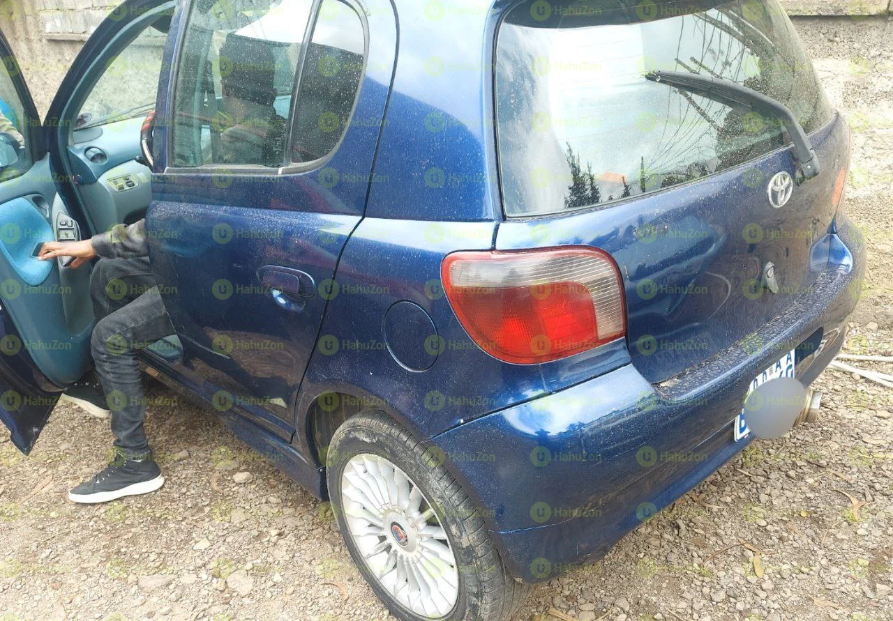2001 Model-Toyota Vitz