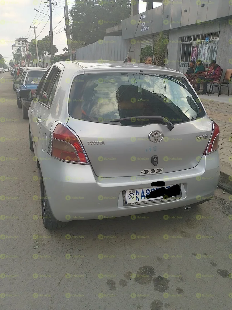 2007 Model-Toyota Yaris Compact