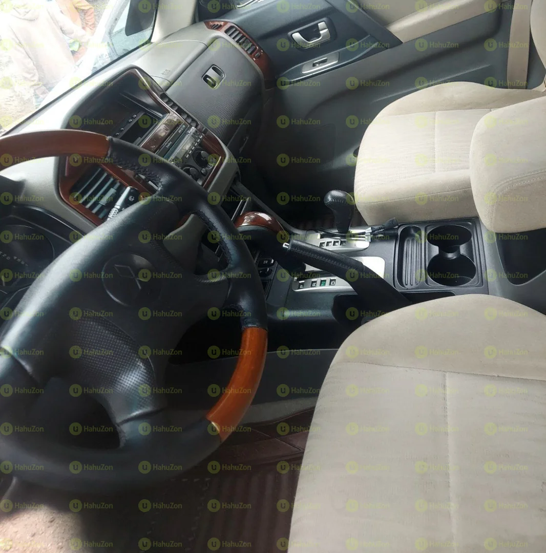 2002 Model-Mitsubishi Pajero