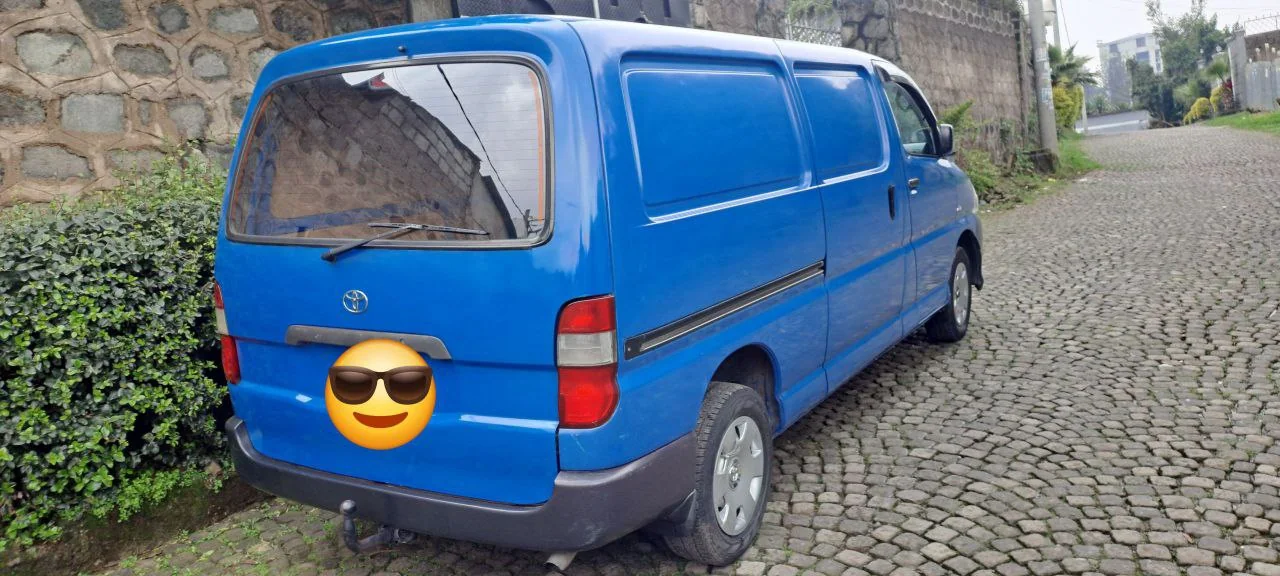 2007 Model-Toyota Hiace