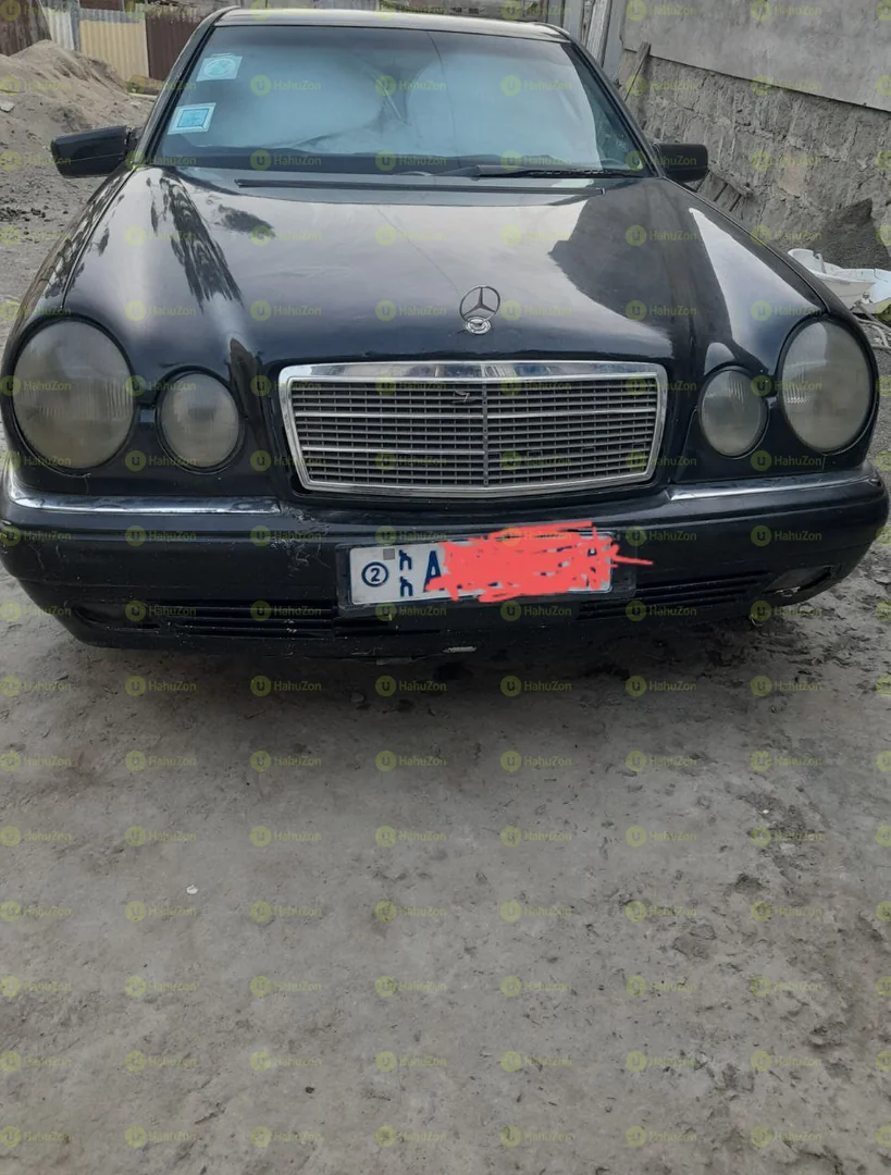 1998 Model-Mercedes Benz  E200