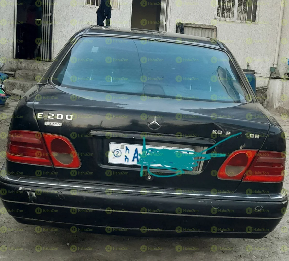 1998 Model-Mercedes Benz  E200