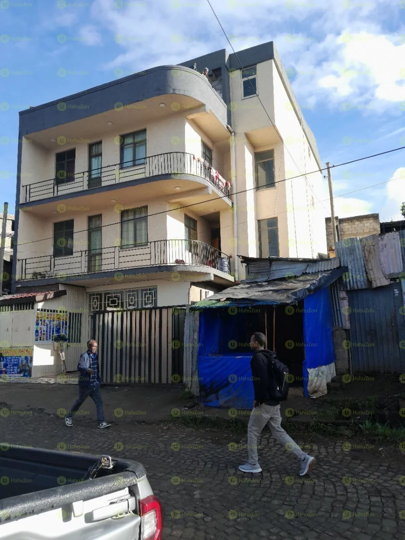 250 ካሬ የሚሸጥ ቤት በኮተቤ