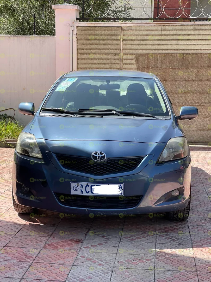 2009 Model-Toyota Yaris Sedan
