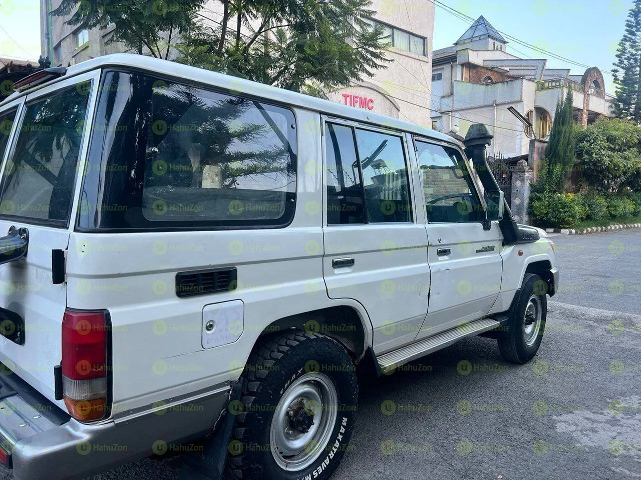 2014 Model-Toyota Land Cruiser(LX)