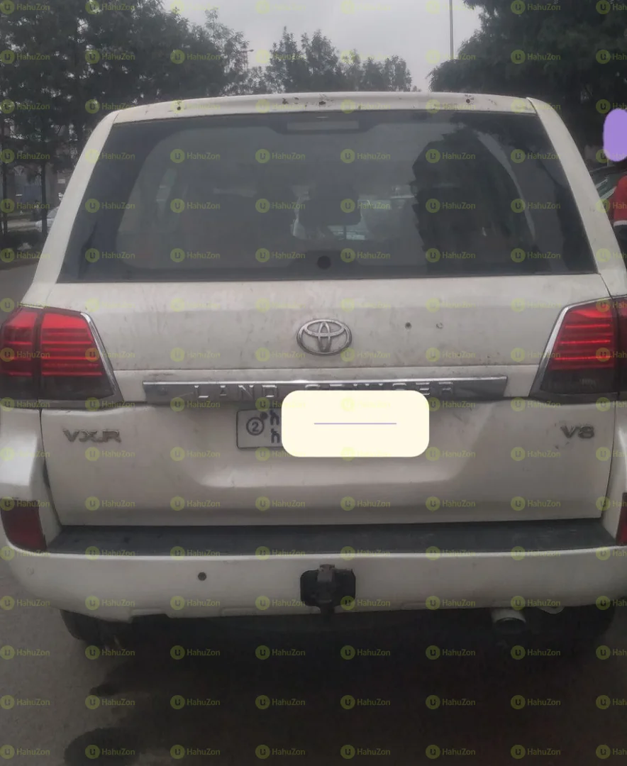 2005 Model-Toyota LandCruiser 1of5