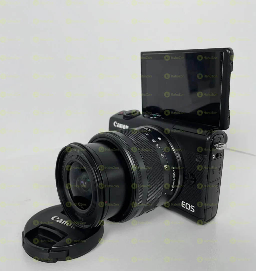 Canon M100