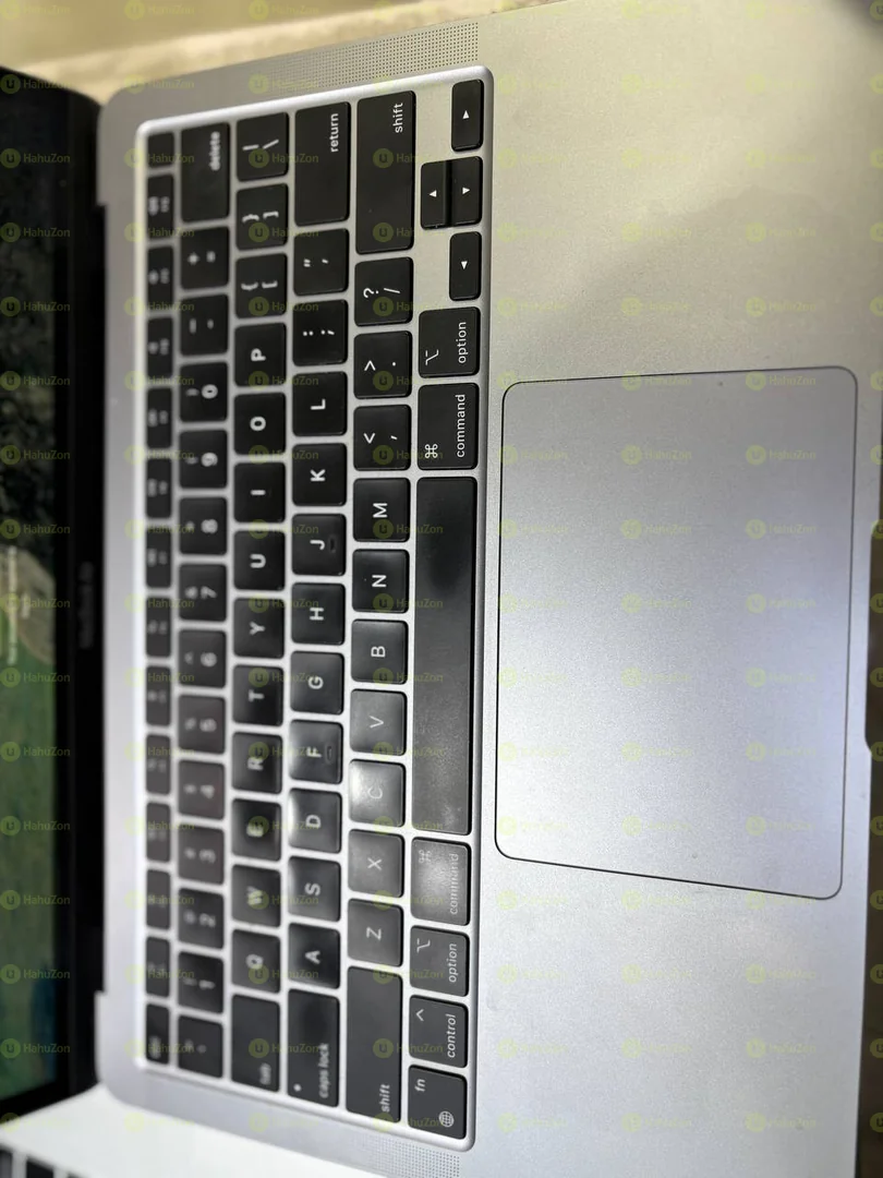 Macbook Air M1 Laptop