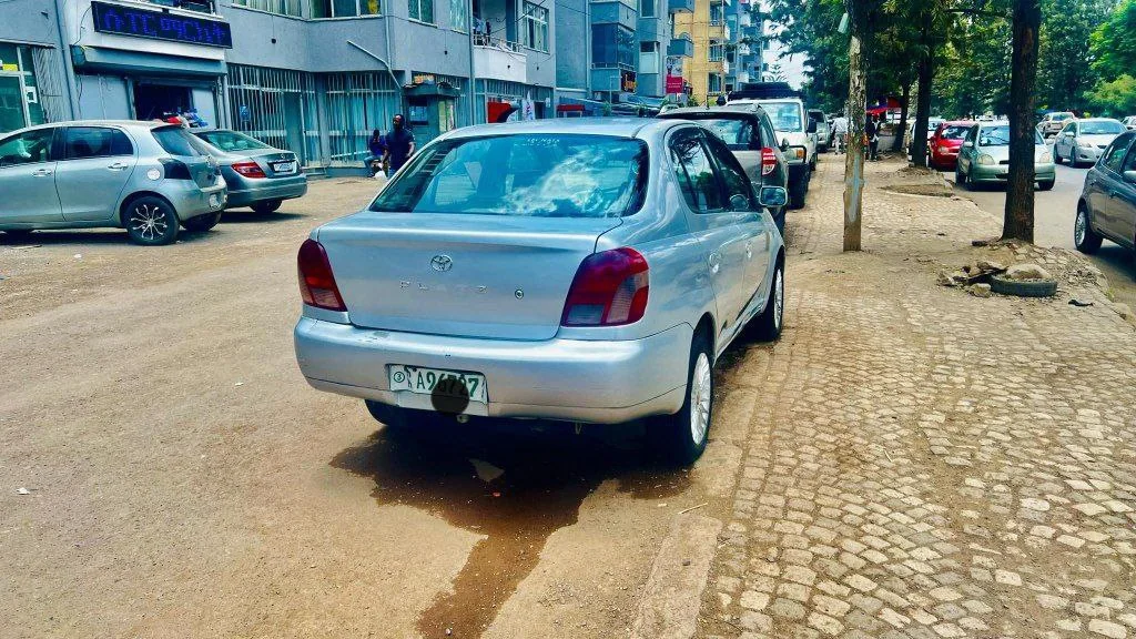 2001 Model-Toyota Platz