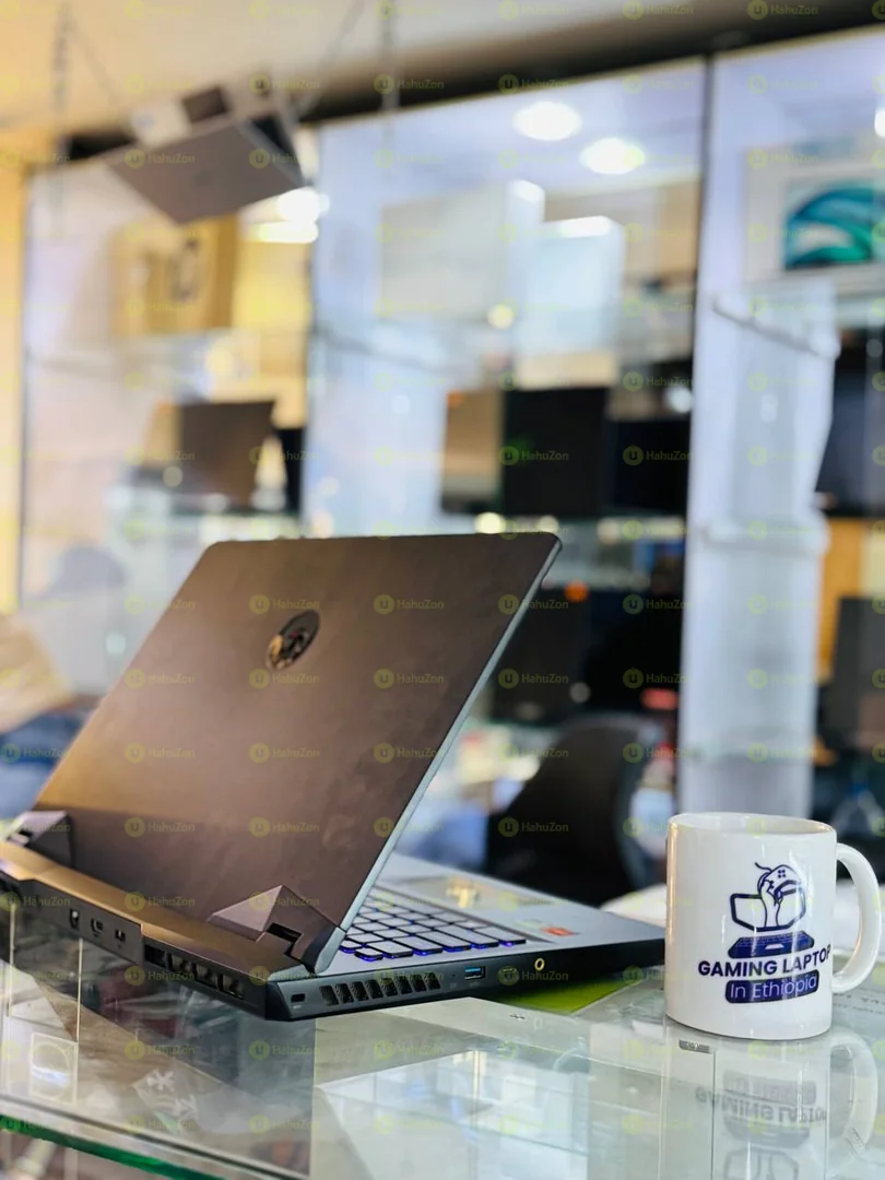 MSI Alpha 17 C7VG Core i9 14th Generation Gaming Laptop