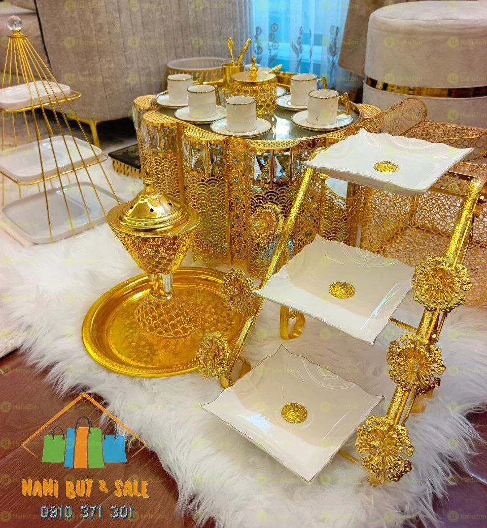 በለ 3 ተደራራቢ የተለያዩ ነገሮች ማቅረቢያ