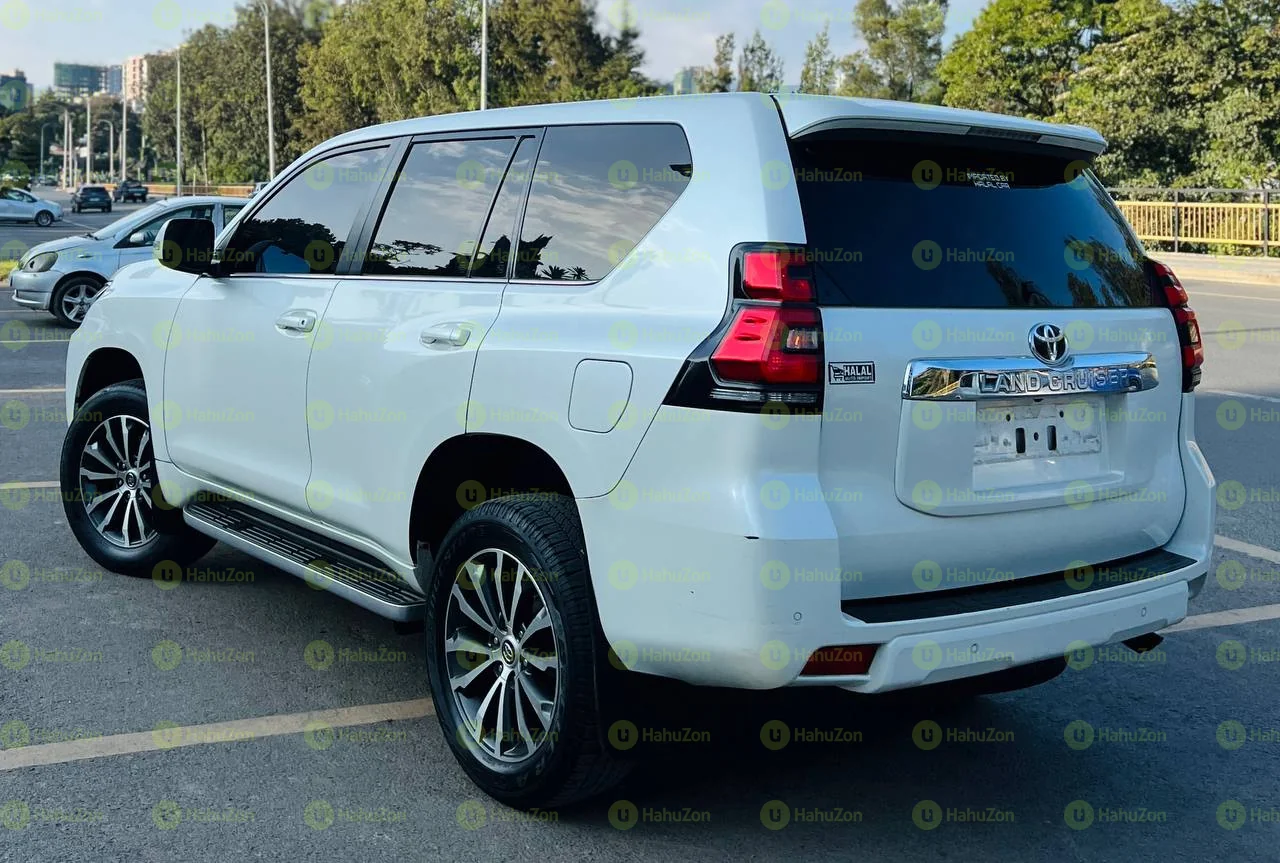 2020 Model-Toyota Land Cruiser Prado