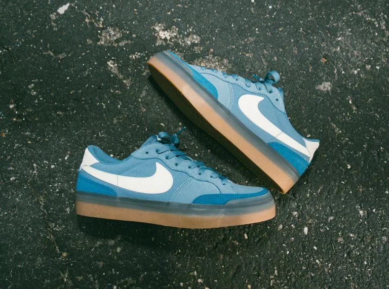 Nike SB Air Pogo Plus Noise Aqua Low Top Women's Shoes