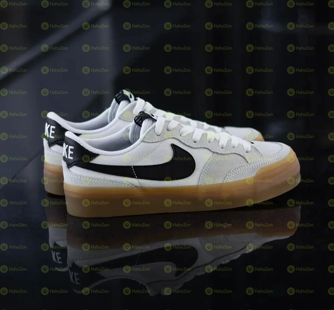 Nike SB Air Pogo Plus White BlackLow Top Women's Shoes