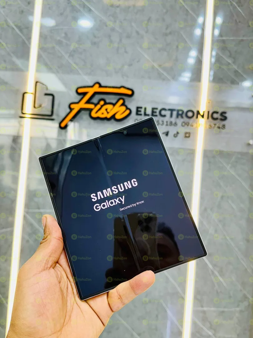 Samsung Z Fold 6