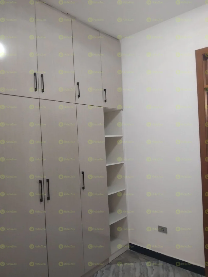 325 ካሬ የሚሸጥ G+2 ቤት በሳሊተ ምህረት