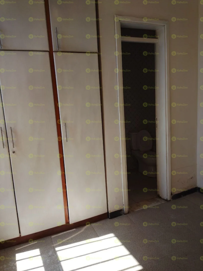 160 ካሬ የሚሸጥ ቪላ ቤት በሴ ኤም ሲ ሚካኤል