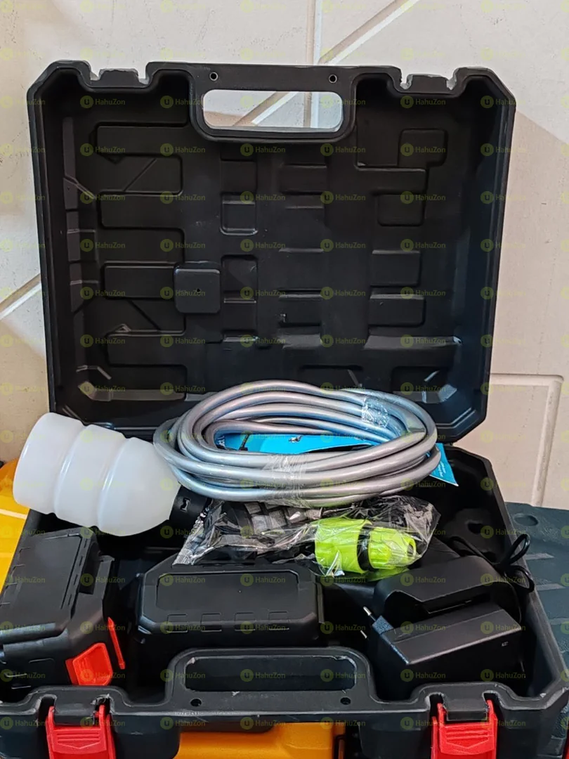 Rechargeable Pressure Washer