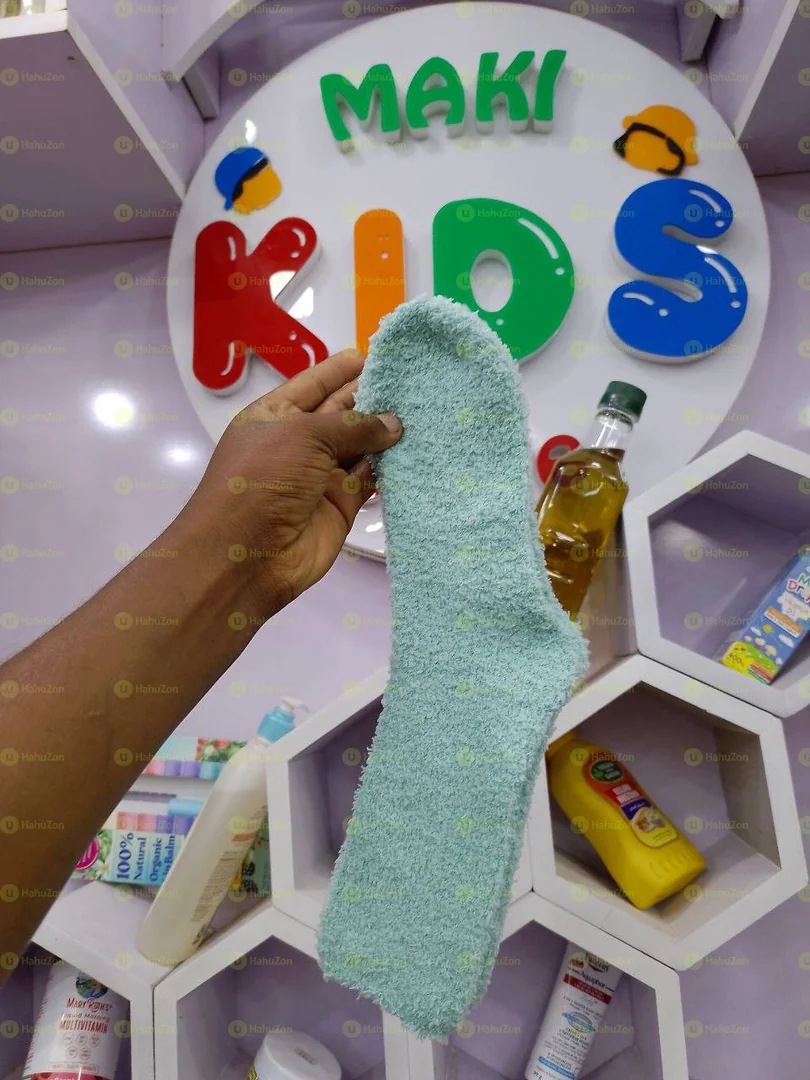 ባለፈር ካልሳዎች