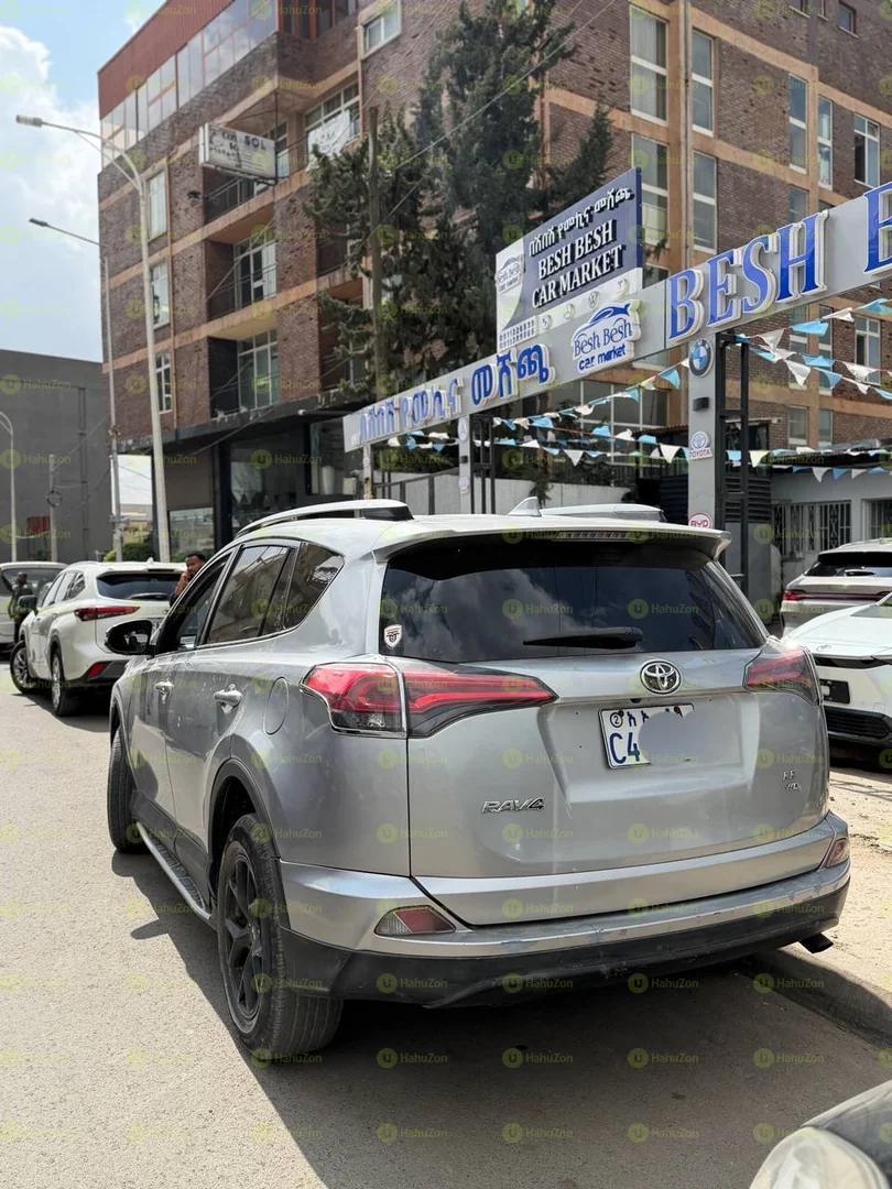 2017 Model-Toyota Rav4